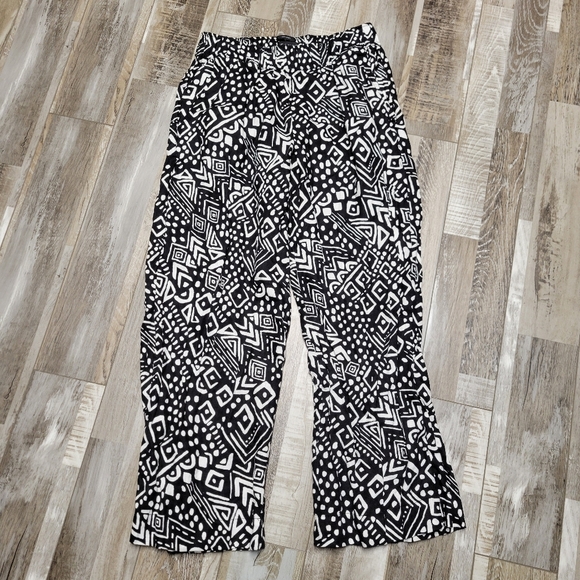Tahari Pants - Tahari Black & White Linen Geo Print Wide Leg Pants Size Small